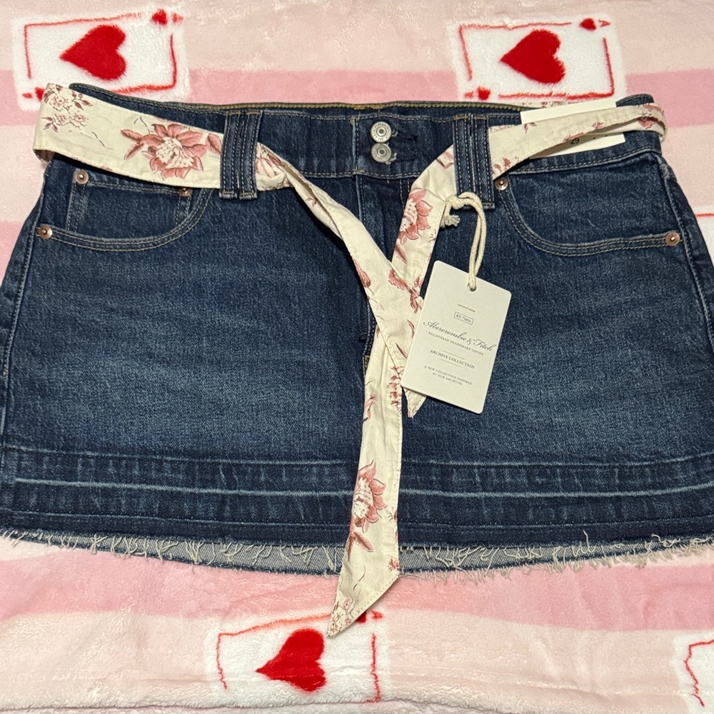 SOLD❣️Abercrombie & Fitch Archive Collection Mid Rise Belted Scarf Denim Mini